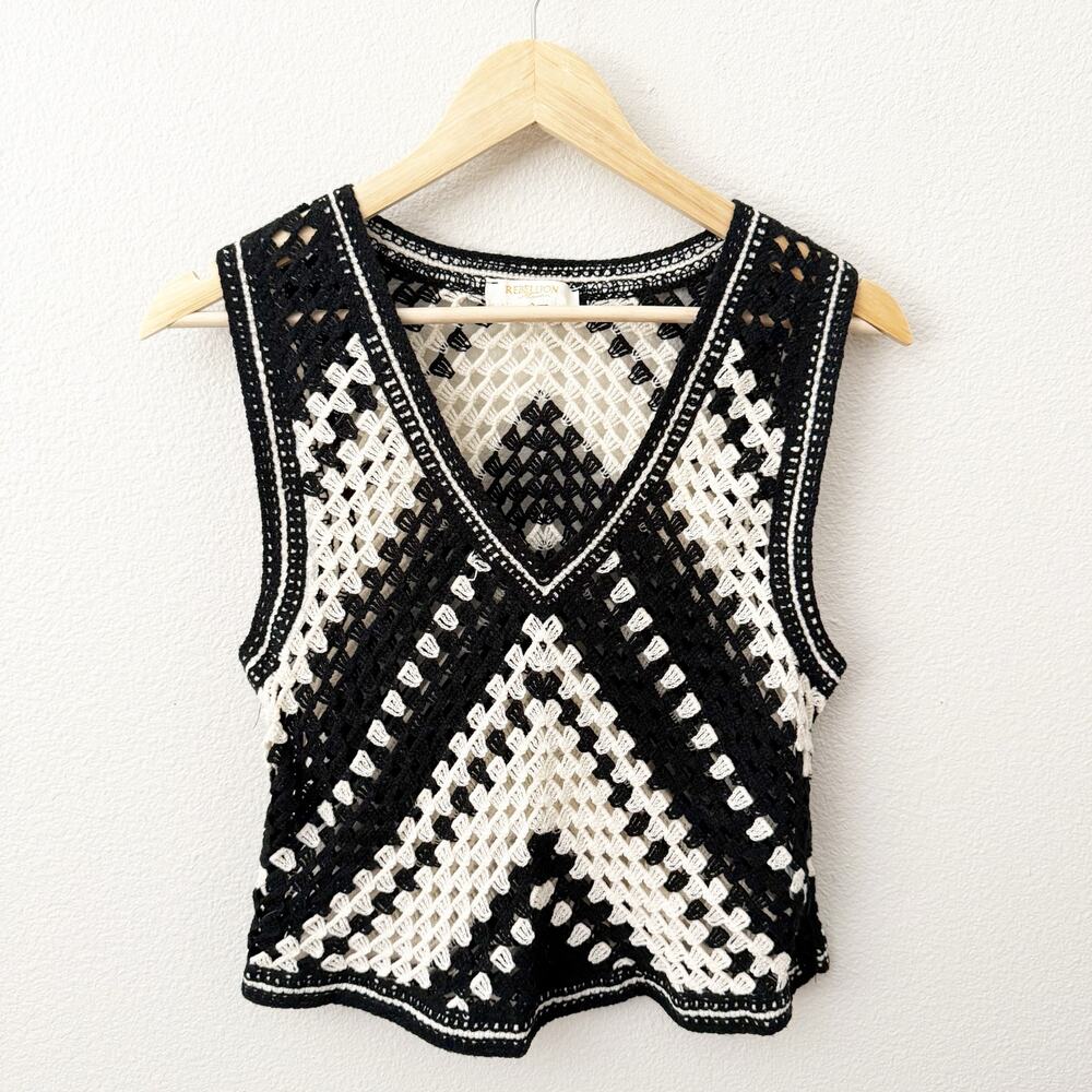 REBELLION AGAIN | Cream‎ ivory Black Sleeveless Sweater Vest Open Knit | Large
